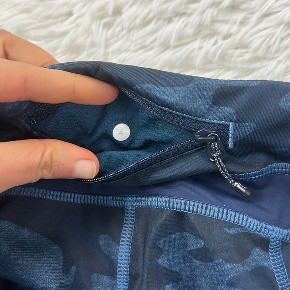 🔥$SALE$🔥 Lululemon Inspire Crop Luxtreme Heathered Texture Lotus Camo Oil - Picture 6 of 6